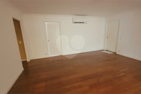 Apartamento sofisticado em localização privilegiada no Itaim Bibi – próximo ao Parque do Povo e Shopping JK Iguiatemi