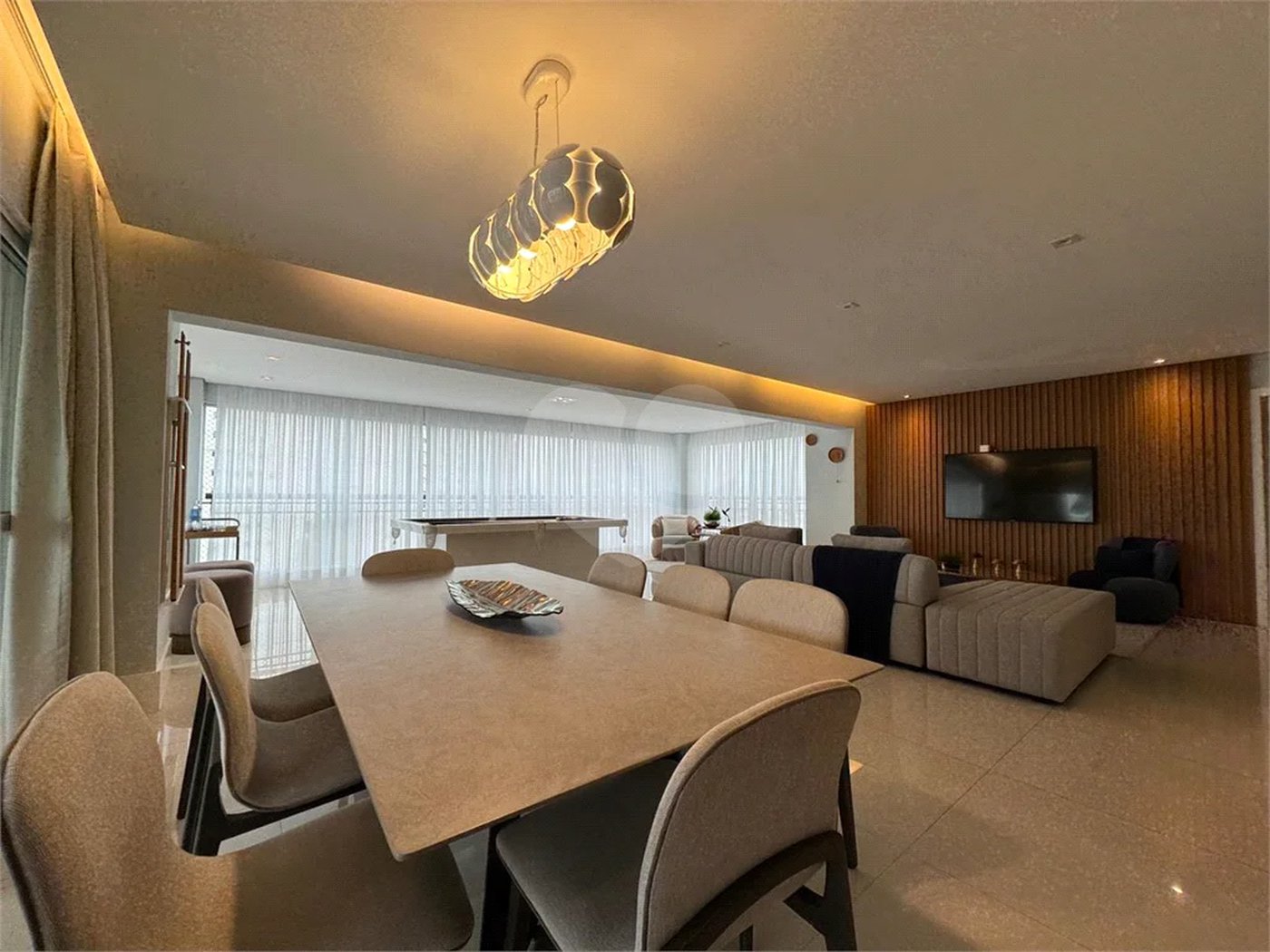 Santana Alto Padrão/Porteira Fechada, Apto. 260 m² 4 Suítes, 5 vagas 2 depósitos privativos