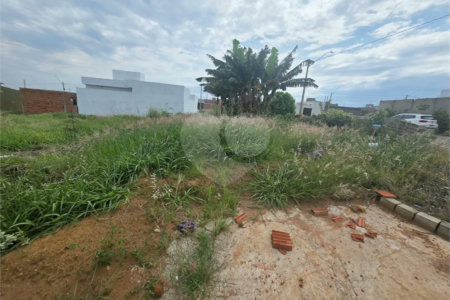 Terreno no Arcoville 260m² de esquina