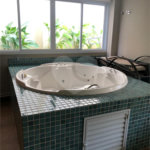 VIVA O LUXO DE PINHEIROS,: APARTAMENTOS EXCLUSIVOS COM LAZER DE CLUBE!APARTAMENTO 2 SUITES,2 VAGAS,TOTALMENTE MOBILIADO,JACUZZI,AR CONDICIONADO EM TODOS AMBIENTE.