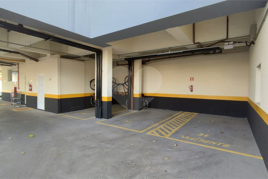 Vende-se apartamento no Edifício Residencial Flor do Ipê