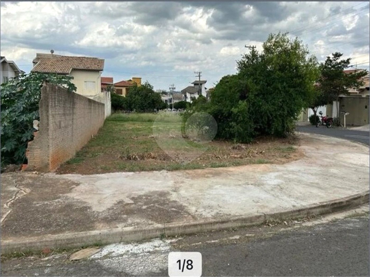 Terreno de Esquina Misto – 257,61 m² | Jardim Regina