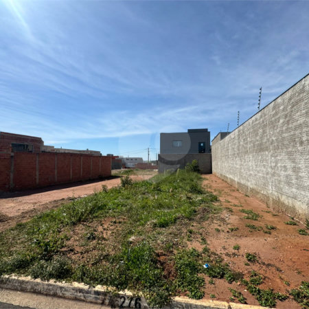 Terreno com 168m2, á venda, em Ibaté.