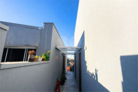 Prédio com Renda no Jabaquara - 773 m2 sendo 13 Studios, Salão Comercial e 22 vagas de garagem!