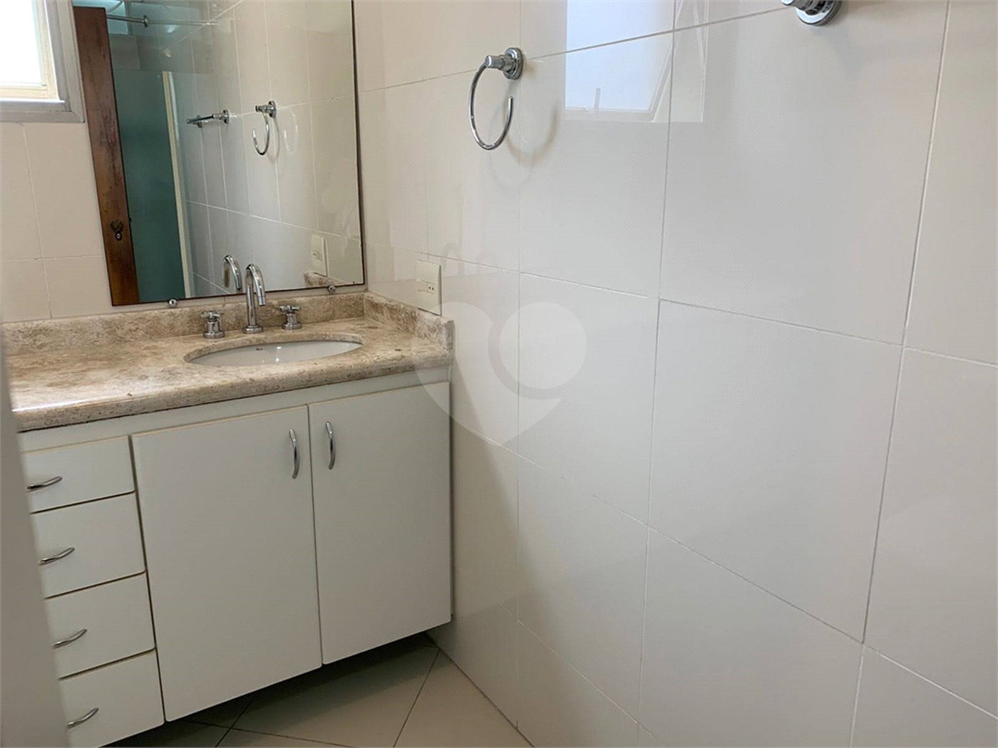Apartamento à venda com 2 quartos, sendo 1 suíte,  em Jardim Aeroporto, São Paulo, SP