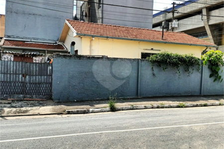 3 minutos a pé do Metrô