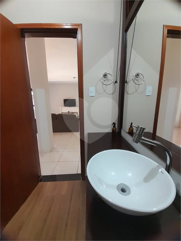Casa de Alto Padrão à Venda e Locação no Parque Santa Mônica - São Carlos