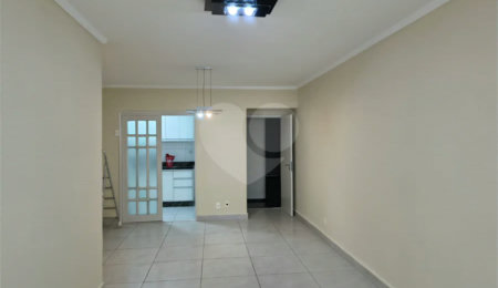 Apartamento com 2 Dormitórios , amplo com 77 metros e com vaga de garagem fixa