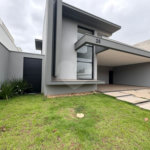 Casa á venda no condomínio Damha IV