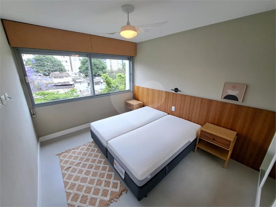 Apartamento mobiliado de 85 m² no Itaim Bibi | 3 dormitórios, 1 suíte e 1 vaga