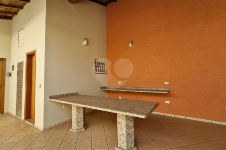 Casa sofisticada à venda em bairro nobre de Atibaia | 3 dormitórios | 408 m²