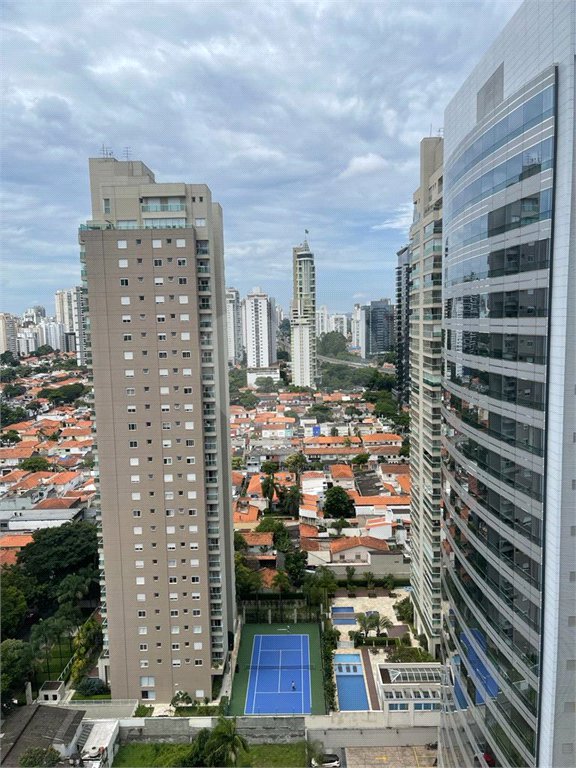 Apartamento à venda com 2 suítes em Cidade Monções, São Paulo, SP