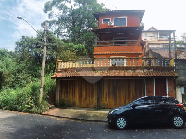 Casa à venda com 3 quartos, sendo 1 suíte,  em Santa Inês, Mairiporã, SP