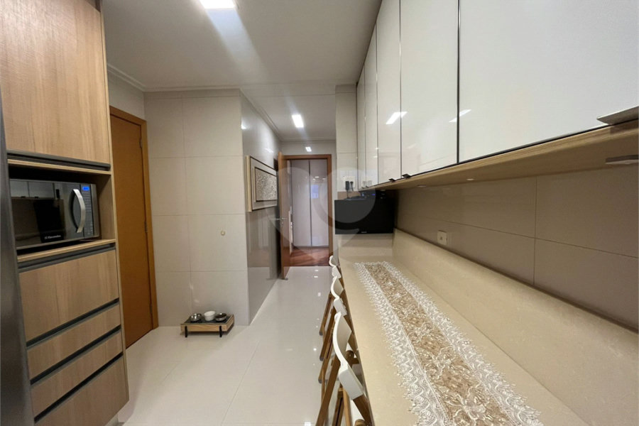 Apartamento à venda com 4 suítes em Santana, São Paulo, SP