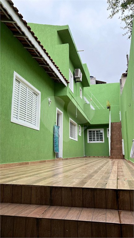Sobrado à venda com 4 quartos, sendo 1 suíte, em Tremembé, São Paulo, SP