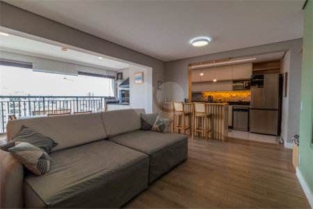 Apartamento à venda com 3 quartos, sendo 1 suíte, em Chácara Flora, São Paulo, SP