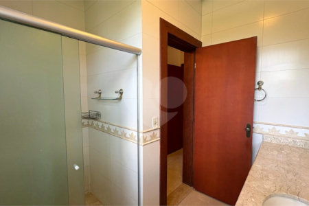 Casa à venda com 4 suítes no condomínio Vivendas do Lago, Sorocaba - SP