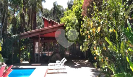 Casa Térrea à venda com 5 quartos, sendo 4 suítes,  em Serra da Cantareira, Mairiporã, SP