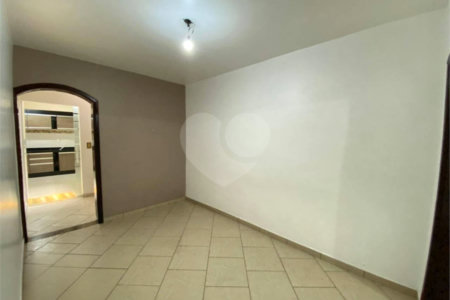Casa à venda com 4 quartos, sendo 2 suítes, em Parque Santana, Mogi das Cruzes, SP