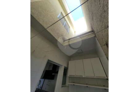 Casa à venda com 3 quartos, sendo 1 suíte,  no condomínio Maximus I, São Paulo - SP