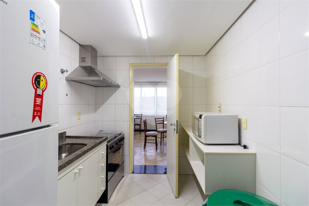 Apartamento à venda com 3 suítes em Vila Ipojuca, São Paulo, SP