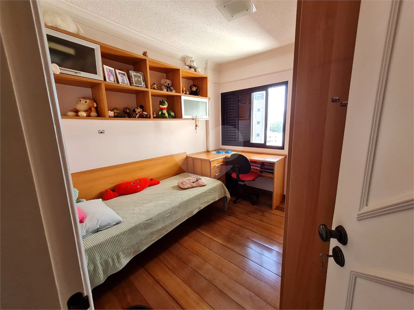 Apartamento à venda com 3 quartos, sendo 2 suítes,  em Vila Mogilar, Mogi das Cruzes, SP