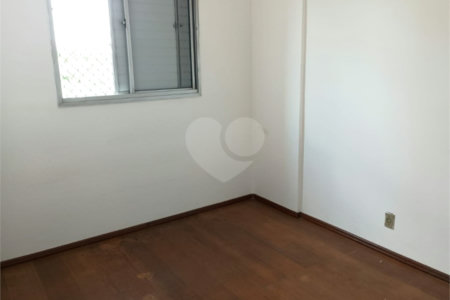 Apartamento à venda com 2 quartos em Jardim Ivana, São Paulo, SP