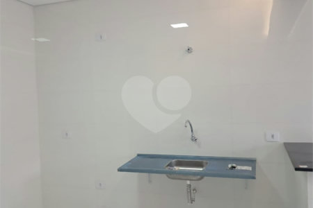 Casa de Vila à venda com 2 quartos, sendo 1 suíte, em Vila Barão, Sorocaba, SP