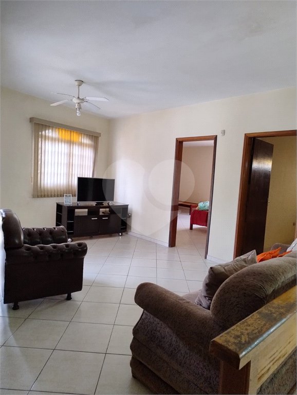 Sobrado à venda com 6 quartos, sendo 2 suítes, em Balneário Stella Maris, Peruíbe, SP