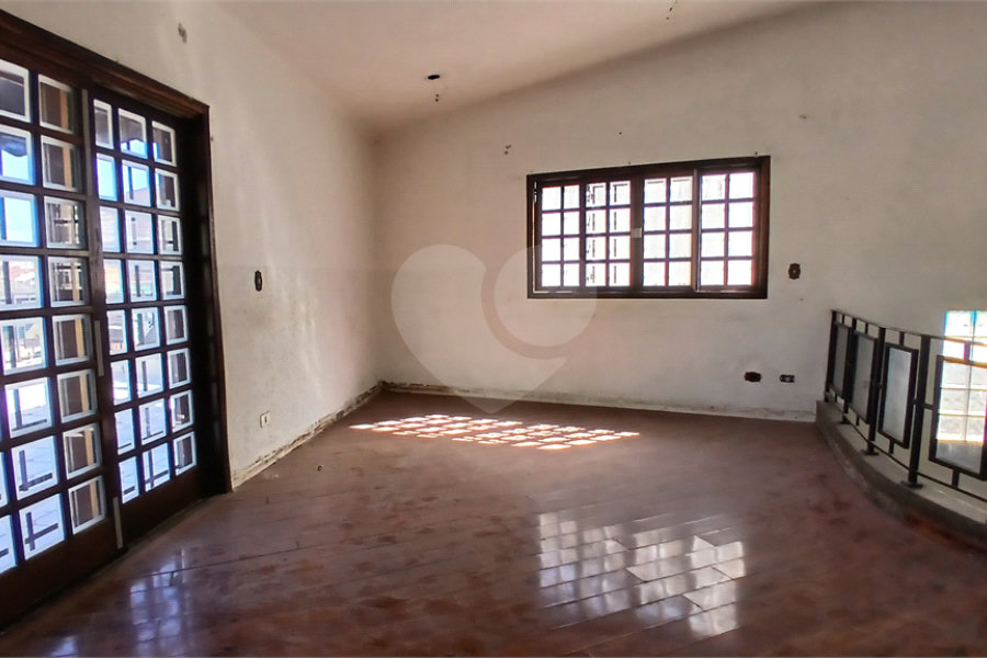 Sobrado à venda com 4 quartos, sendo 1 suíte, em Santana, São Paulo, SP