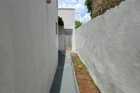 Casa à venda com 2 quartos, sendo 1 suíte, em Vila Suconasa, Araraquara, SP