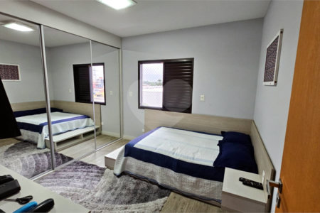 Apartamento à venda com 3 quartos, sendo 1 suíte,  no Centro, Suzano, SP