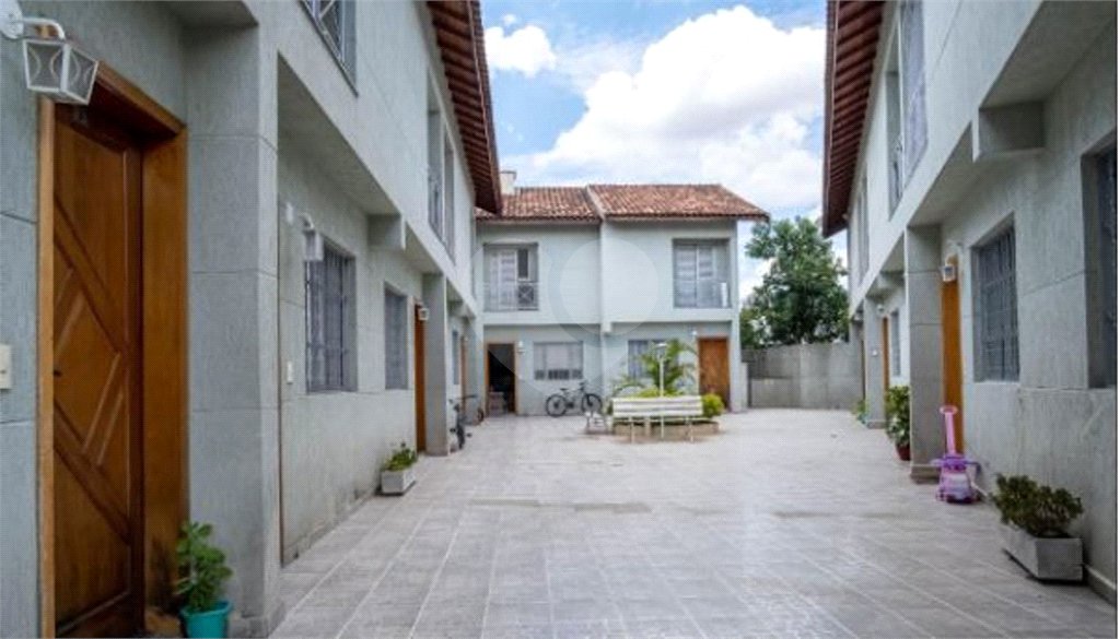 Casa à venda com 2 quartos, sendo 1 suíte, no condomínio Tulipa 3, São Paulo - SP