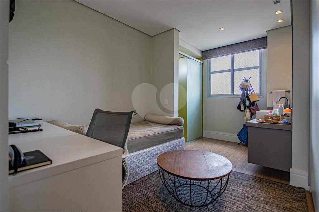 Apartamento à venda com 2 suítes em Jardim Europa, São Paulo, SP