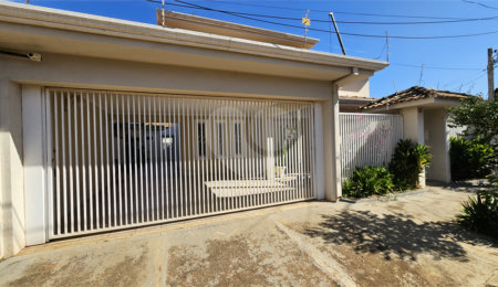 Sobrado à venda com 3 quartos, sendo 2 suítes,  em Jardim Rossignatti, Indaiatuba, SP