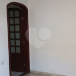 Casa à venda na Vila Galvão, com 210 m²