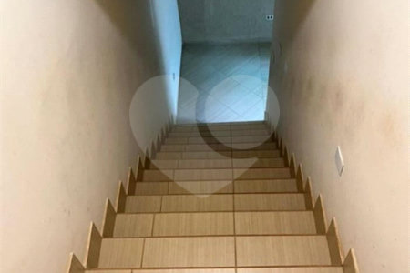 Casa à venda com 5 quartos, sendo 3 suítes,  em Jardim Novo Aeroporto, Três Lagoas, MS
