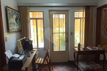 Casa à venda com 4 quartos, sendo 1 suíte, em Perdizes, São Paulo, SP