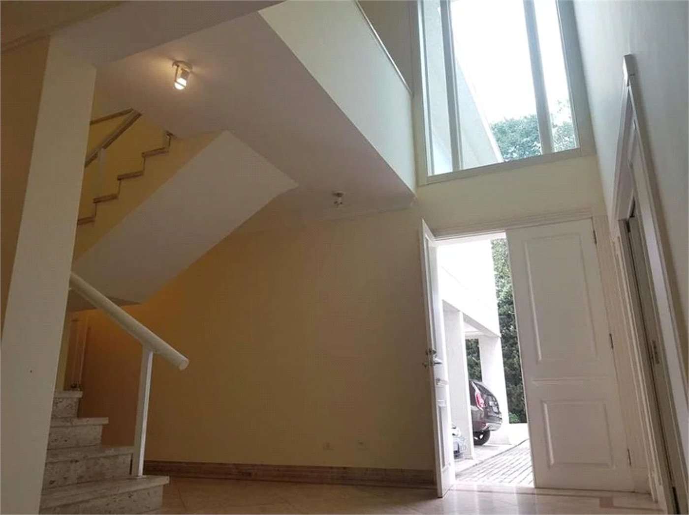 Casa à venda com 4 suítes no condomínio Vilaretto, São Paulo - SP