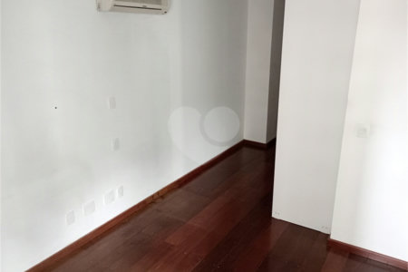 Apartamento à venda com 3 quartos, sendo 2 suítes, em Perdizes, São Paulo, SP