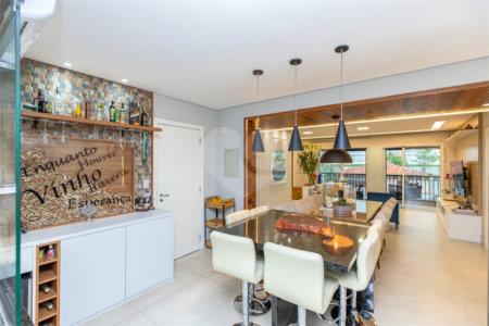 Apartamento à venda com 4 quartos, sendo 1 suíte, em Jardim Monte Kemel, São Paulo, SP