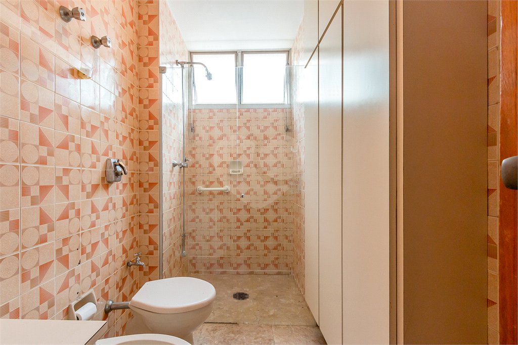 Apartamento à venda com 3 quartos, sendo 1 suíte, em Santa Cecília, São Paulo, SP