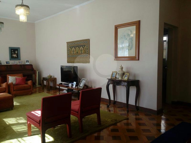 Casa à venda com 5 quartos, sendo 2 suítes,  em Santana, São Paulo, SP
