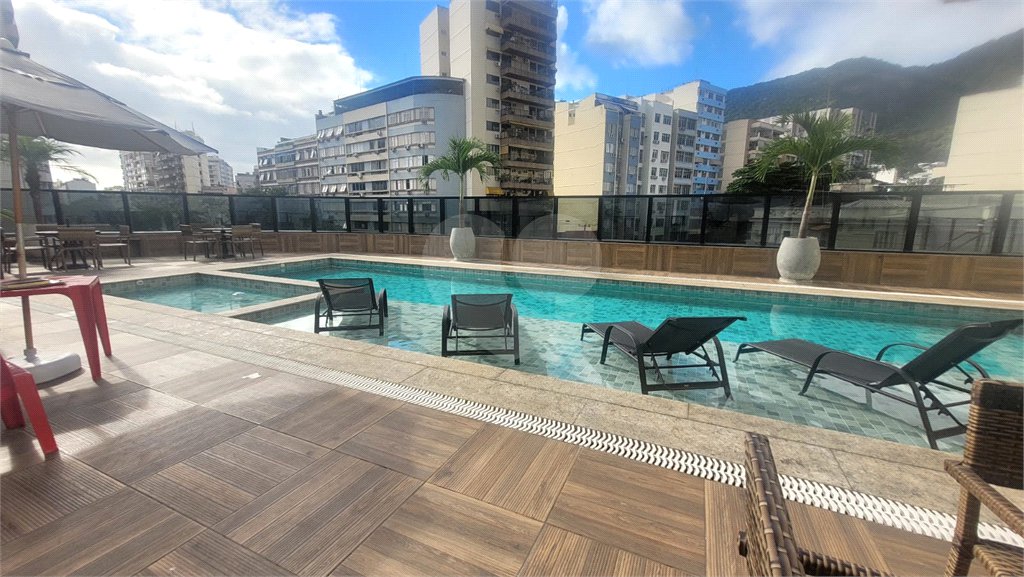 Cobertura à venda com 3 quartos, sendo 1 suíte,  em Tijuca, Rio de Janeiro, RJ