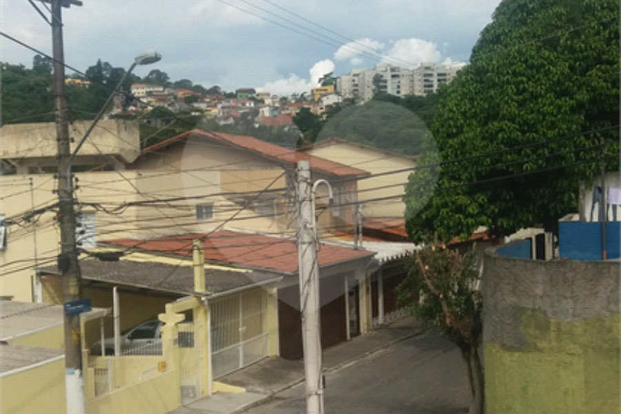 Sobrado à venda com 3 quartos, sendo 1 suíte, em Horto, São Paulo, SP