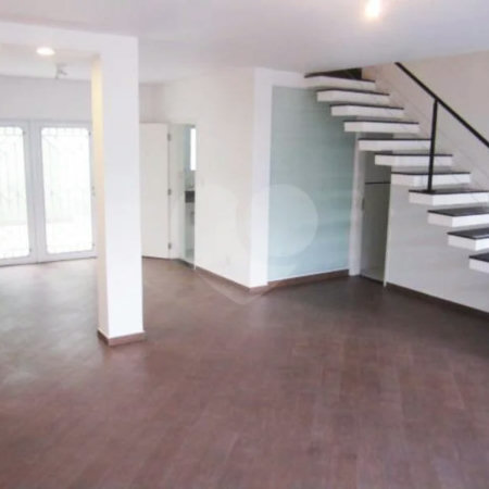 Casa à venda com 4 quartos, sendo 2 suítes, em Moema, São Paulo, SP