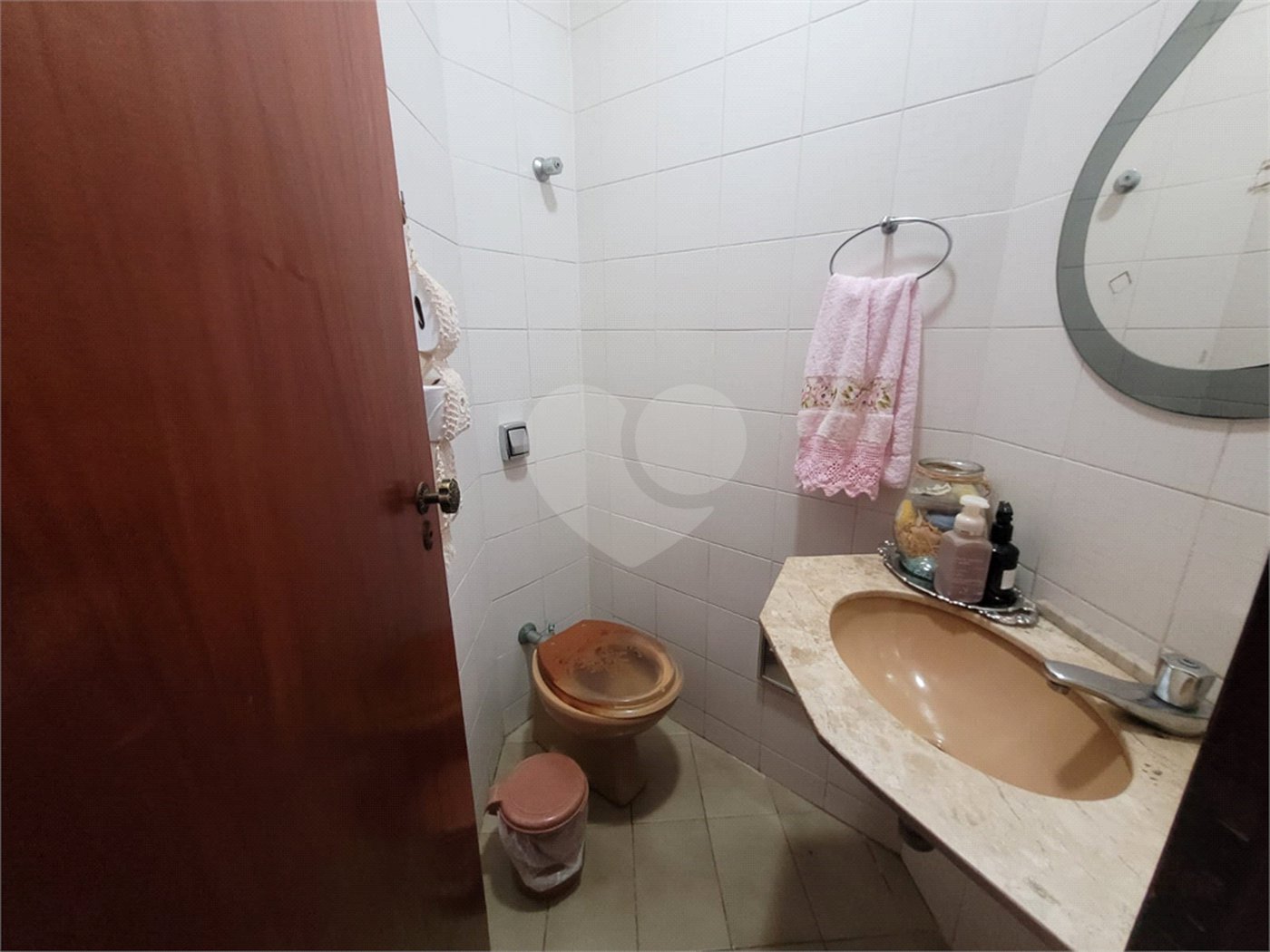 Casa à venda com 3 quartos, sendo 1 suíte, no condomínio Residencial Vila Verde, Sorocaba - SP