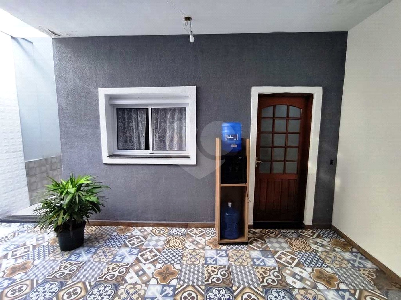 Sobrado à venda com 3 quartos, sendo 1 suíte,  em Residencial Colinas, Mogi das Cruzes, SP