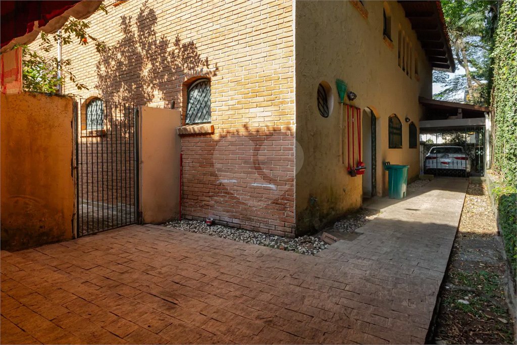 Casa à venda com 4 quartos, sendo 3 suítes,  em Jardim Guedala, São Paulo, SP