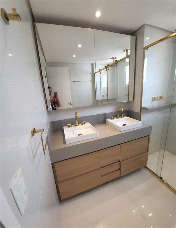 Apartamento à venda com 3 quartos, sendo 1 suíte,  em Jardim Vazani, São Paulo, SP